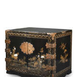 Kabinettkästchen aus Holz mit schwarzer Lackauflage - Foto 1