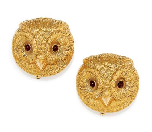 Two Brooches with Owl Faces - photo 1
