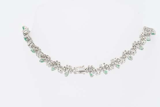 Emerald-Diamond-Set: 2 Necklaces, Bracelet, Ear Jewellery and 2 Rings - Foto 6