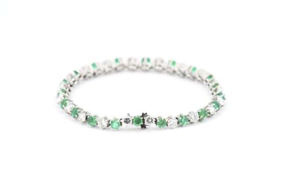 Emerald-Diamond-Tennis-Bracelet - Foto 4