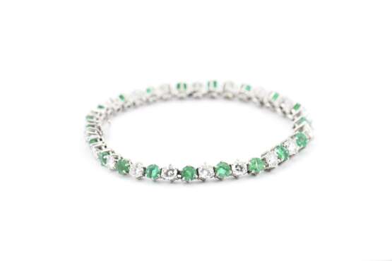 Emerald-Diamond-Tennis-Bracelet - photo 7