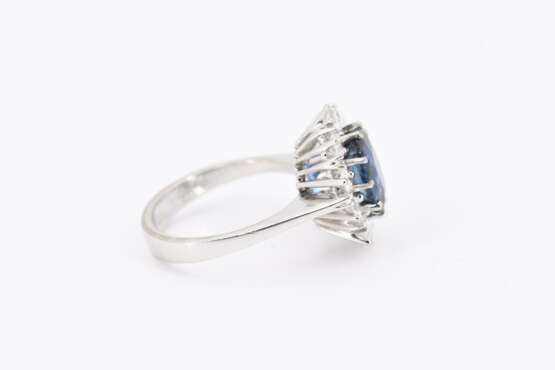Sapphire-Diamond-Ring - фото 5