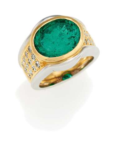 Emerald-Diamond-Ring - photo 1