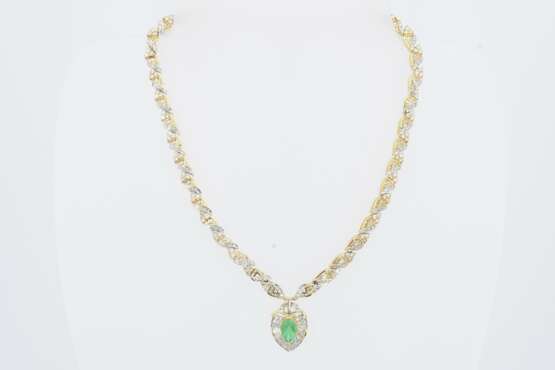 Emerald-Diamond-Necklace - photo 3