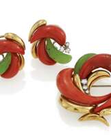 Set: Coral-Jade-Brooch and Ear Clip Ons