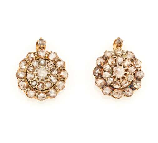 Historic Diamond-Ear Studs - фото 1