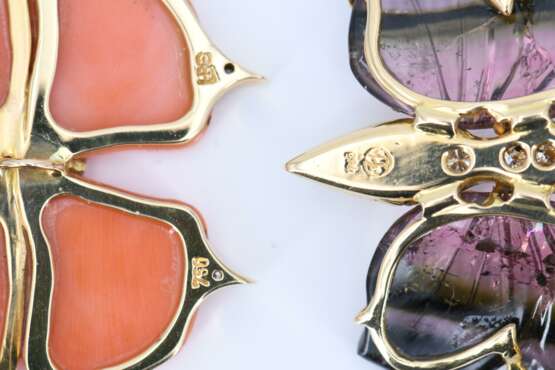 Mixed Lot: Two Gemstone-Brooches - фото 4