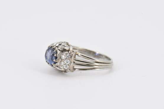 Sapphire-Diamond-Ring - photo 3