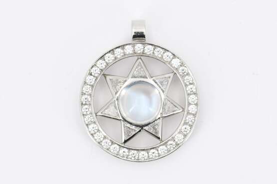 Moon Stone-Diamond-Pendant-Necklace - Foto 3