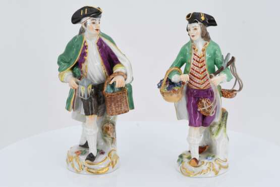 12 porcelain figurines from a series "Cris de Paris" - фото 9