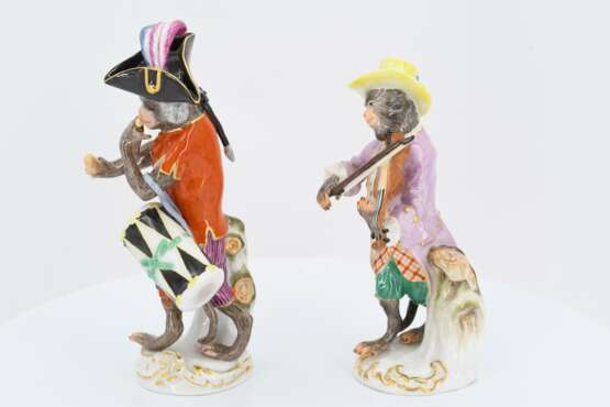 19 porcelain figurines and one music desk from the ape chapel - Foto 21