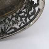 Pair of magnificent large silver bowls with garlands and birds of paradise - Foto 3