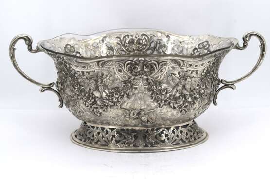 Pair of magnificent large silver bowls with garlands and birds of paradise - photo 7