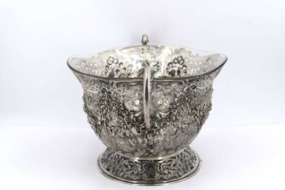Pair of magnificent large silver bowls with garlands and birds of paradise - Foto 18