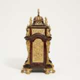 Exquisite George III Bracket Clock made of wood, tortoiseshell and firegilt bronze - photo 6