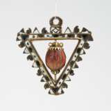 Gilt copper and enamel memento mori pendant with dance of the dead - Foto 2