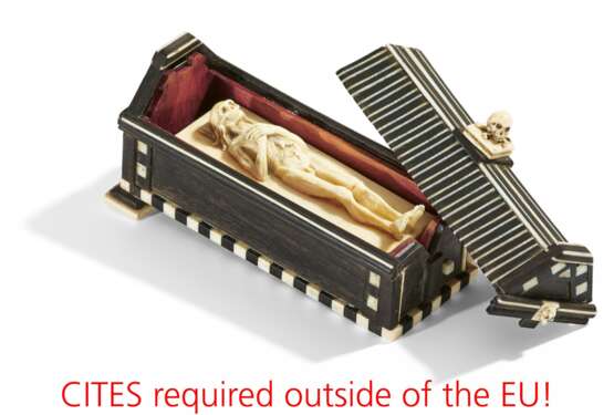 Little dead in coffin with secret mechanism made of ivory, wood and metal - фото 1