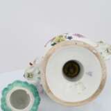 One large and two small porcelain potpourri vases with figural decor - photo 5