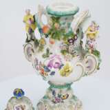 One large and two small porcelain potpourri vases with figural decor - photo 17