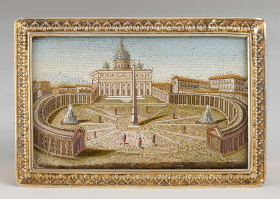 Two exquisite gilt silver and glass snuffboxes with cityscapes of rome in micro mosaic - photo 3