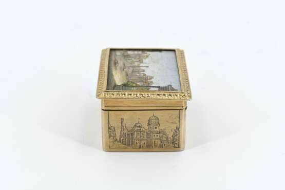 Two exquisite gilt silver and glass snuffboxes with cityscapes of rome in micro mosaic - Foto 9