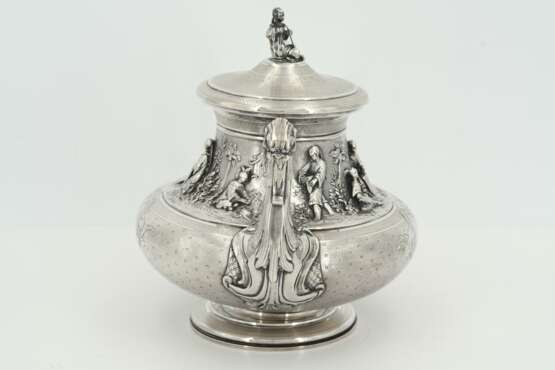 Four piece silver service with varying scenic decor - photo 23