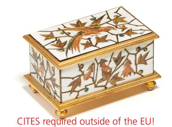 SMALL GILT METAL AND IVORY CHEST WITH PARROT INBETWEEN TWIGS - photo 1