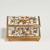 SMALL GILT METAL AND IVORY CHEST WITH PARROT INBETWEEN TWIGS - photo 4