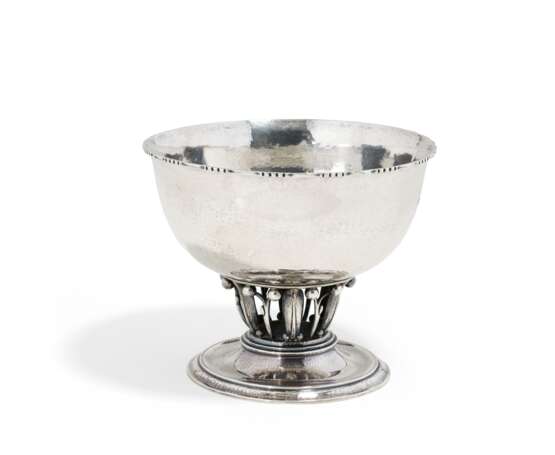 Footed silver bowl "Louvre" - photo 1