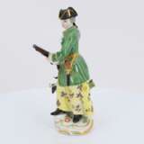 Porcelain figurine of a huntress with shotgun and dog - Foto 3