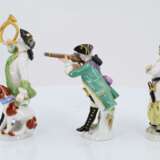 7 miniature porcelain figurines of hunters and huntresses - Foto 3