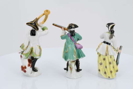 7 miniature porcelain figurines of hunters and huntresses - Foto 4