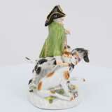 Small porcelain ensemble of hunter with dogs - photo 5