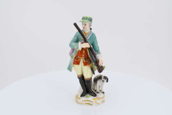 Porcelain figurine of hunter with musket and dog - фото 2
