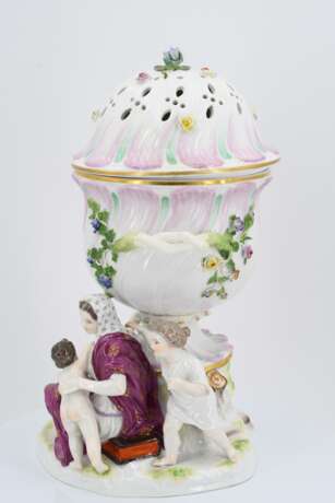Porcelain potpourri-vessel "Love" - фото 5