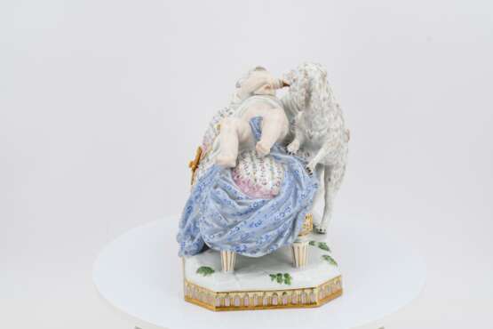 Porcelain group "The gentleness of childhood" - photo 3