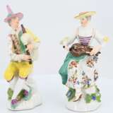 Porcelain figurines of Harlequin and Colombine - фото 2