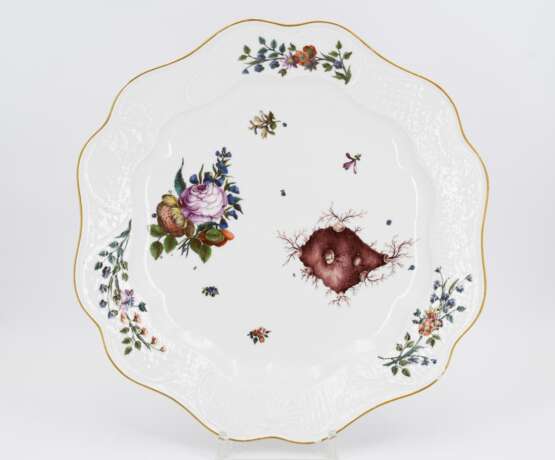 Large porcelain plate from the "Brühlsches Allerlei" Service - photo 2