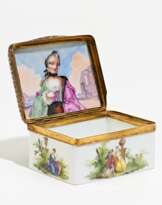 Porcelain tabacco tin with portrait of a lady and gilt silver mounting