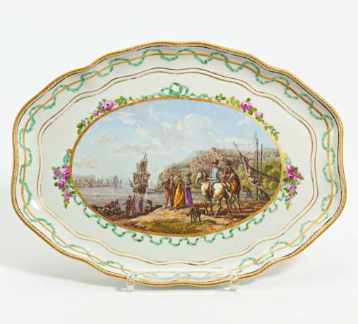 Porcelain tray with port scene - Foto 1