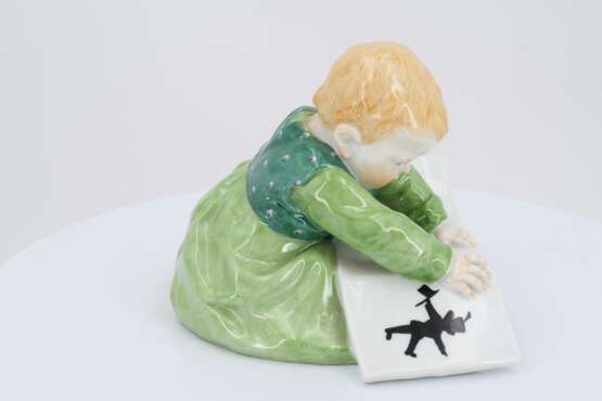 Porcelain figurine of child with storybook - photo 3