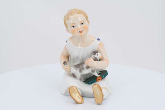 Porcelain figurine of sitting girl with sheep - фото 2