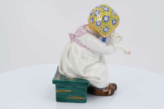 Porcelain figurine of girl with cat - photo 5