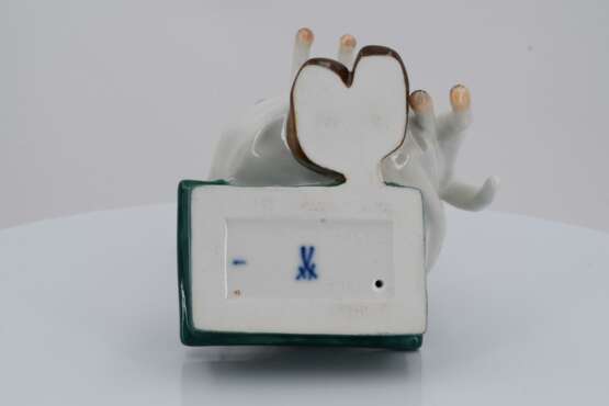 Porcelain figurine of girl with cat - photo 6