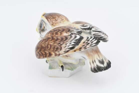 Porcelain figurine of a crouching little owl - photo 3