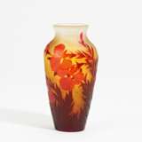 Small glass vase with iris decor - photo 5