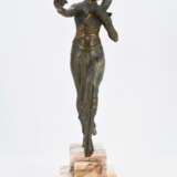Bronze figurine of dancing woman with two doves - photo 3