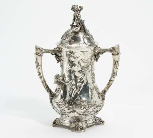 LARGE DOUBLE HANDLED BEAKER WITH CHEERFUL BACCHANAL MADE OF SILVERED METAL - photo 1