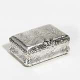 Silver snuffbox with flower tendrils - photo 1