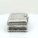 Silver snuffbox with flower tendrils - photo 5